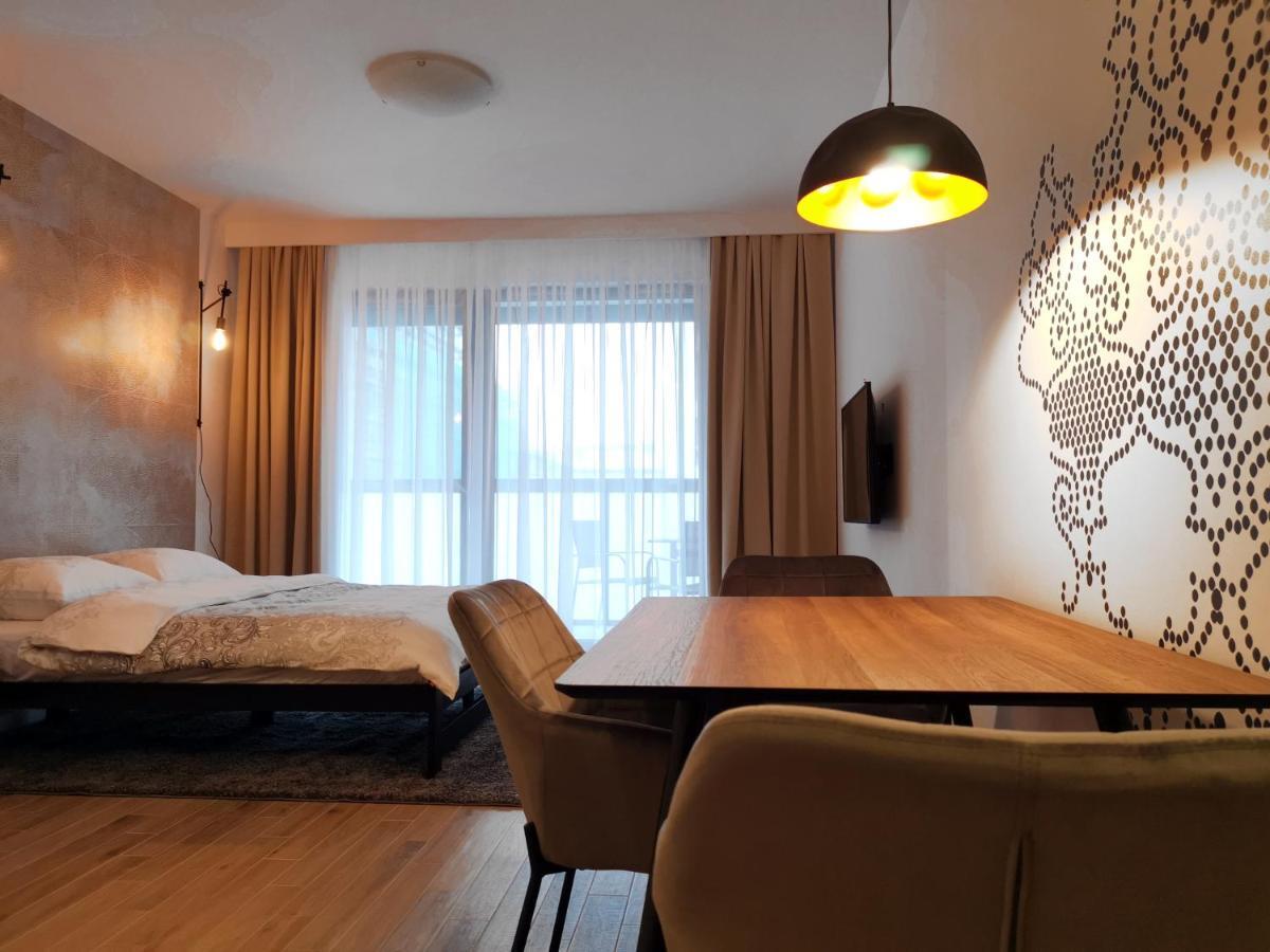 Come&Stay Apartments Wola Варшава Екстериор снимка