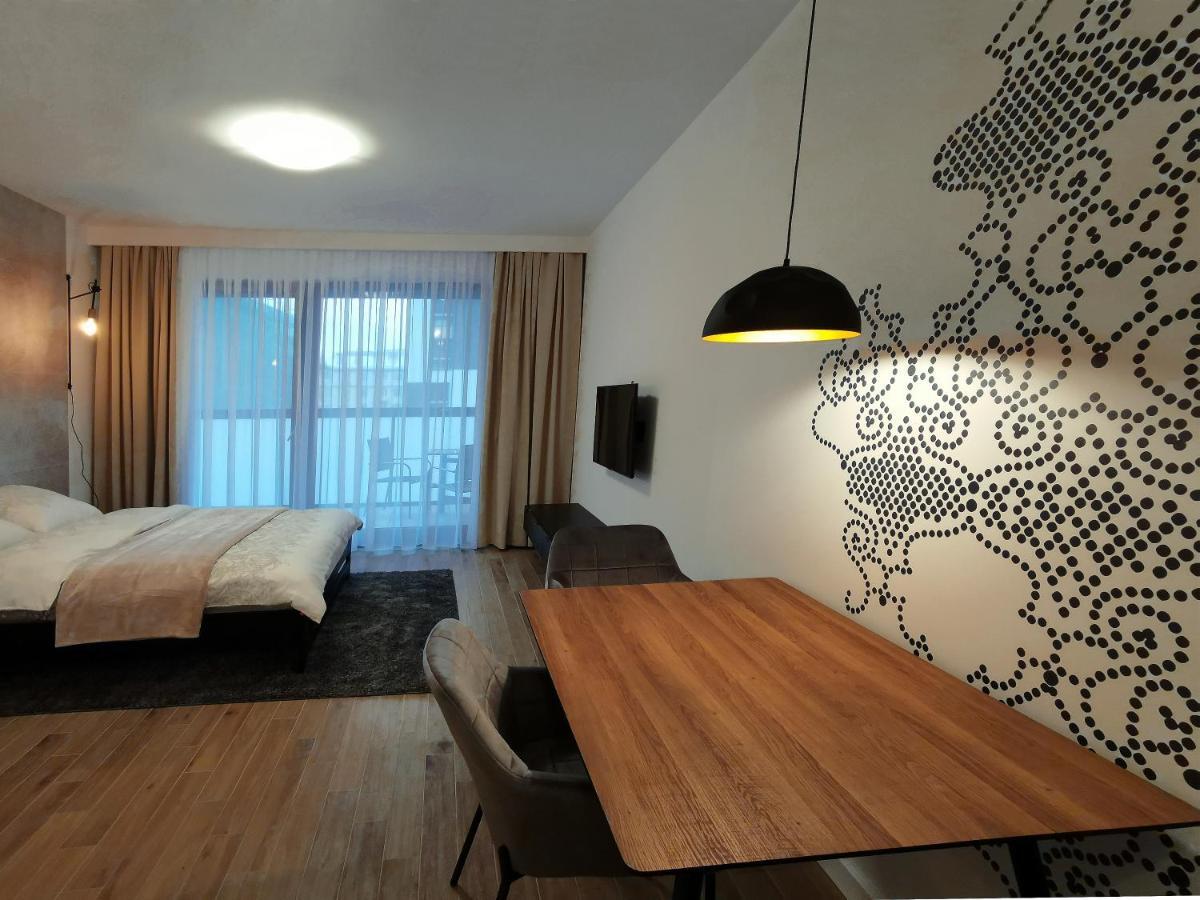 Come&Stay Apartments Wola Варшава Екстериор снимка
