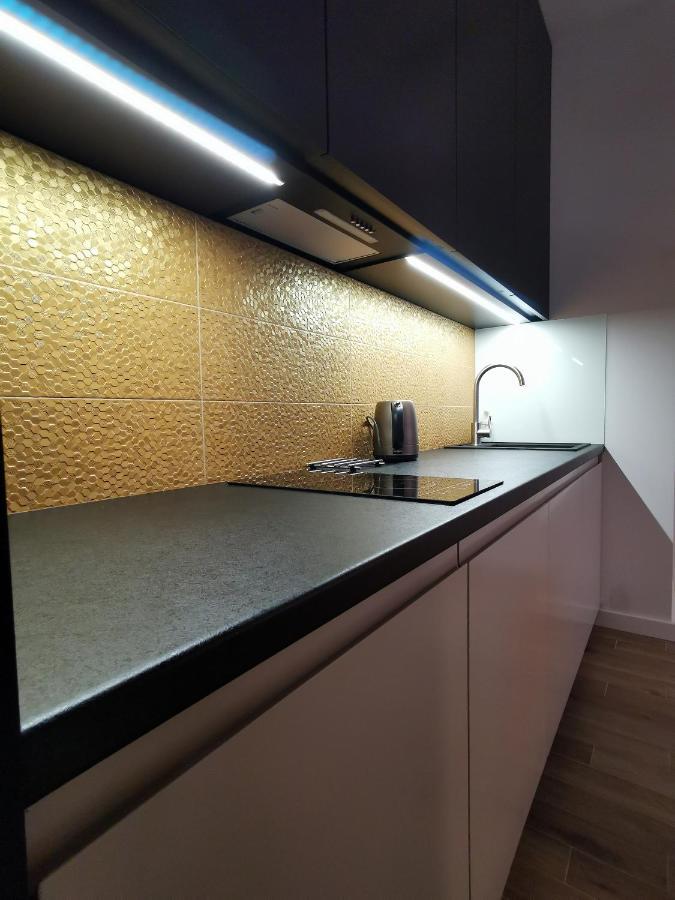 Come&Stay Apartments Wola Варшава Екстериор снимка