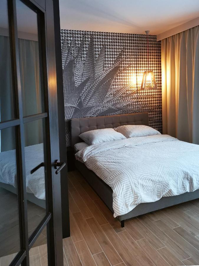 Come&Stay Apartments Wola Варшава Екстериор снимка